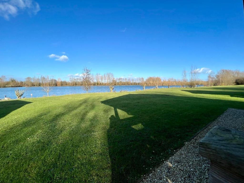 Reeds Lodge, Lake Pochard South Cerney Esterno foto